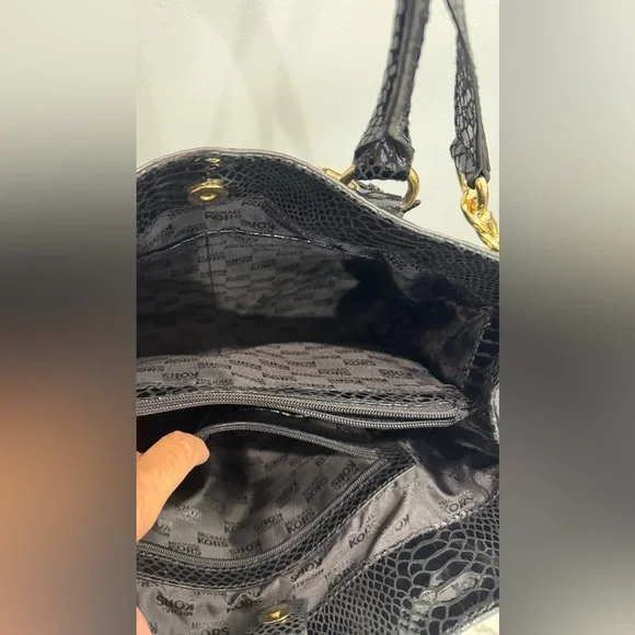 Michael Kors Black Snake-Embossed Shoulder /crossbody Bag with Gold Chains - Picture 7 of 11